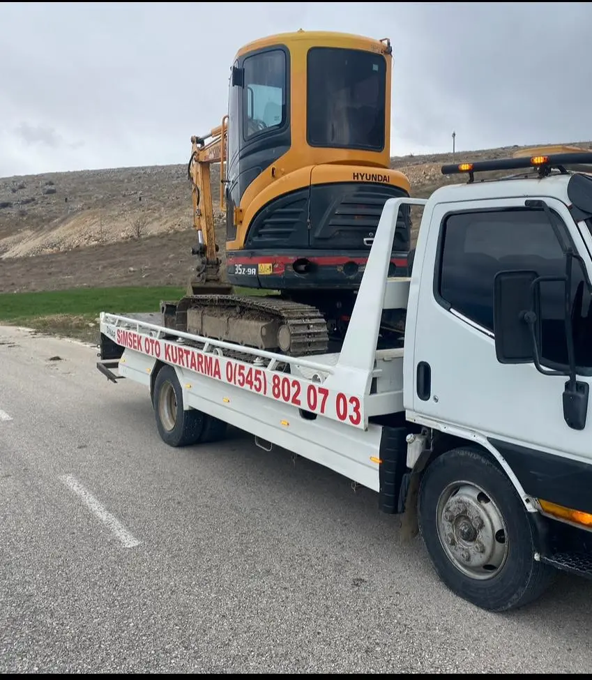 Dinar’da profesyonel yol yardım ekibimiz, aracınızın yanında hızlı ve güvenilir hizmet sunuyor.